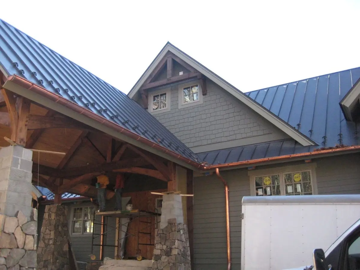 Craftsman Roofing team delivering quality roofing work in Pinegrove Estates